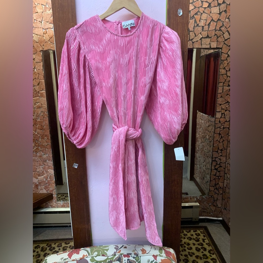 Looks new Ganni Pink Pleated Dress with Puff Sleeves